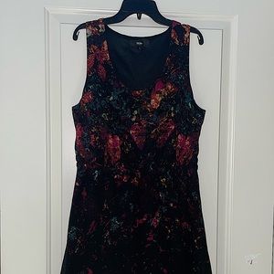 Floral flower red and black dress with scrunched up middle and laced bottom